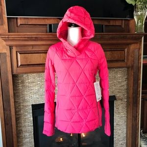 NWT Lululemon fluffed Up Pullover Sz 6